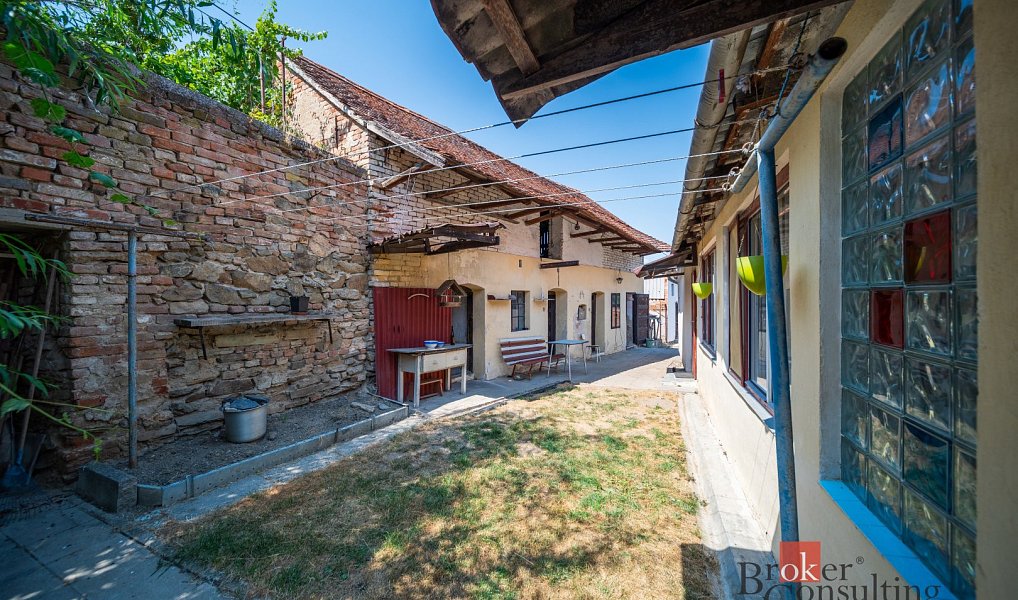 Prodej domu 100 m² s pozemkem 662 m², Kyjovice – náhled fotky 2