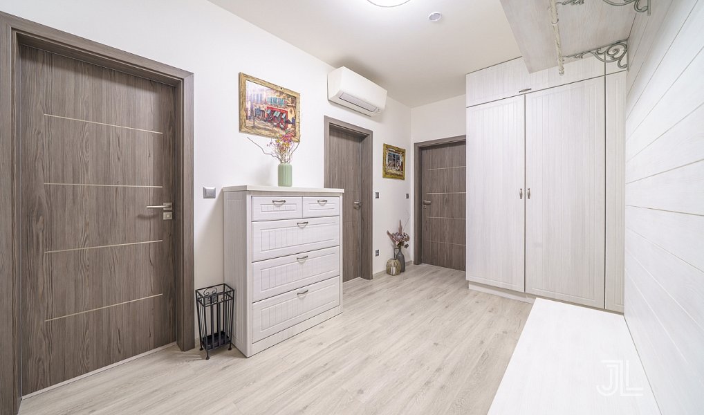 Prodej bytu 5+kk 120 m², Karlovy Vary – náhled fotky 21