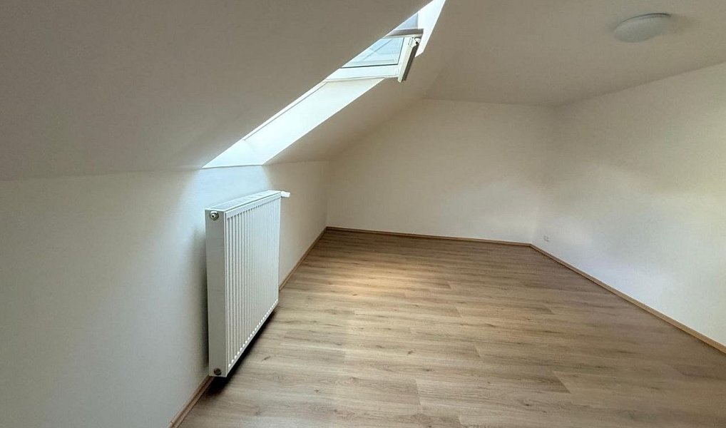 Pronájem bytu 4+1 124 m², Šlapanice – náhled fotky 6