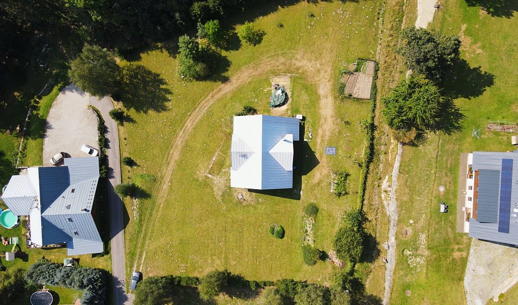 Prodej domu 114 m² s pozemkem 1 760 m², Strážné – náhled fotky 20