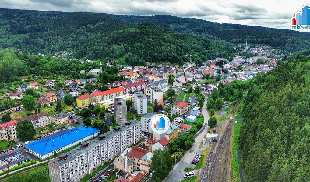 Prodej domu 304 m² s pozemkem 365 m², Kraslice – náhled fotky 29