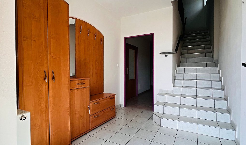 Prodej domu 260 m² s pozemkem 2 162 m², Kunovice – náhled fotky 9