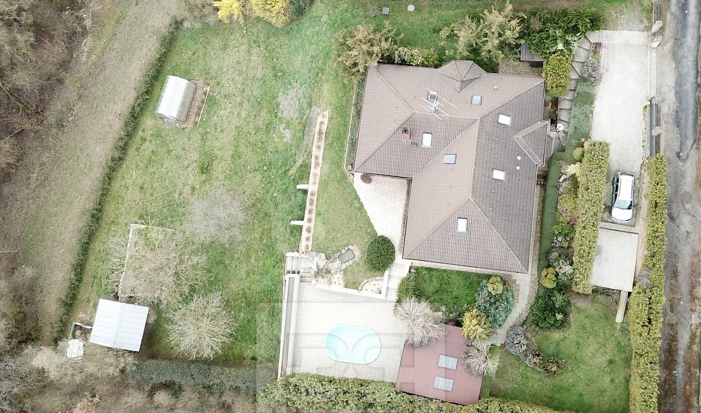 Prodej domu 262 m² s pozemkem 2 154 m², Králův Dvůr – náhled fotky 12