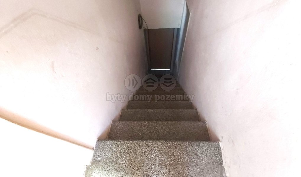 Prodej domu 150 m² s pozemkem 884 m², Kounov – náhled fotky 23