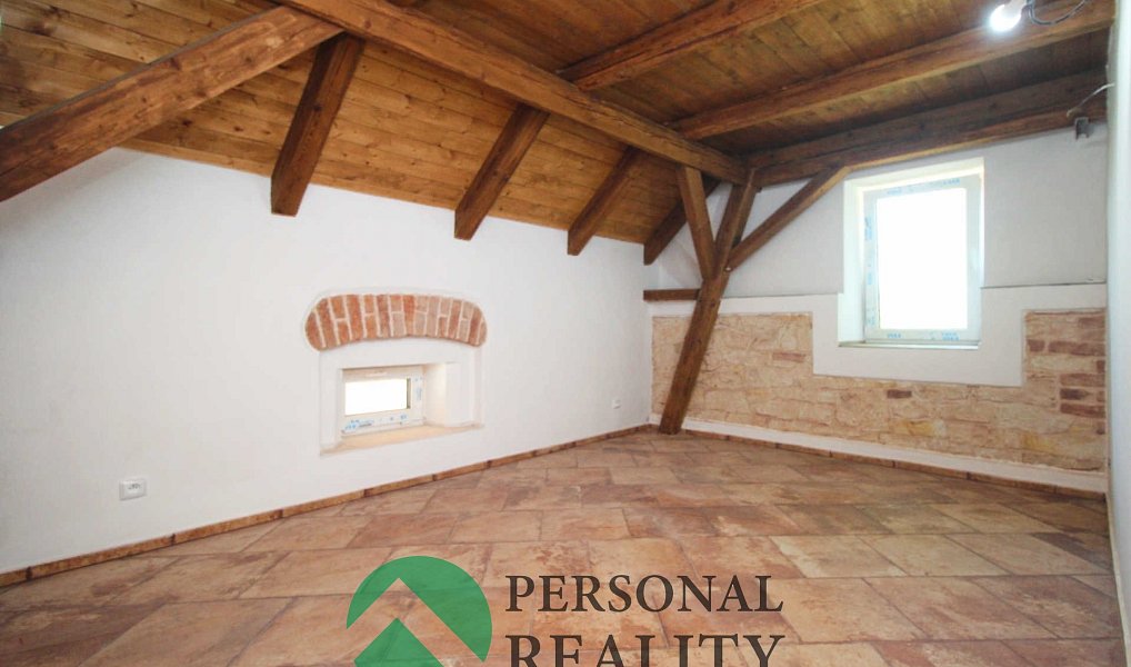 Prodej bytu 4+kk 99 m², Kounov – náhled fotky 6