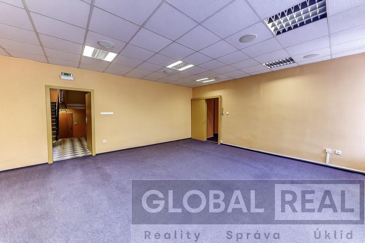 Prodej kanceláře 401 m² – fotografie 4