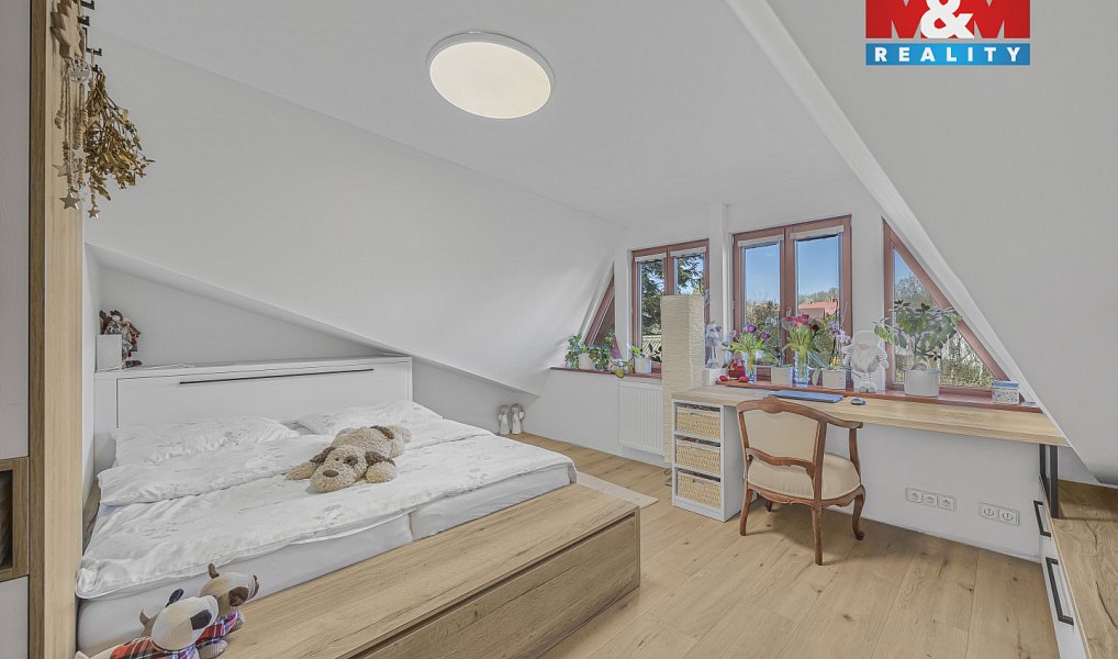 Prodej domu 374 m² s pozemkem 4 508 m², Sulice – náhled fotky 15