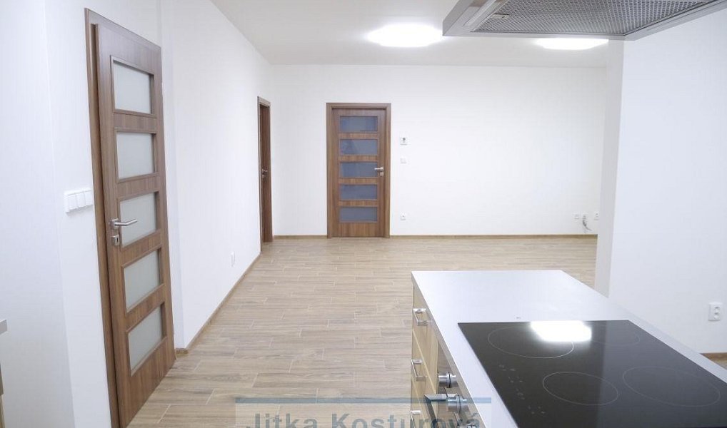 Prodej domu 348 m² s pozemkem 432 m², Krnov – náhled fotky 25