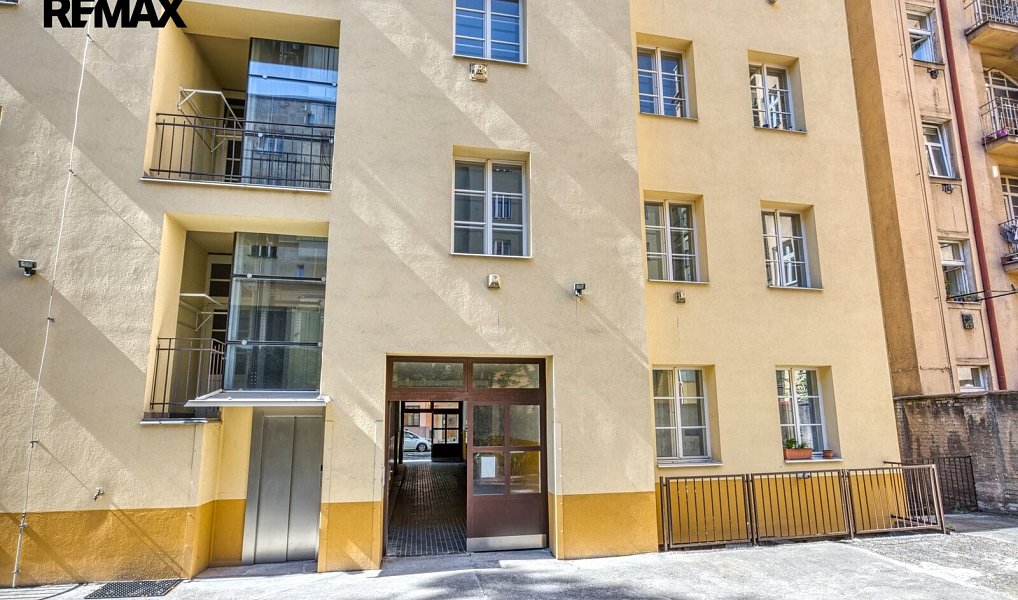 Prodej komerčního prostoru, 57 m², Žižkov - Praha 3, Praha