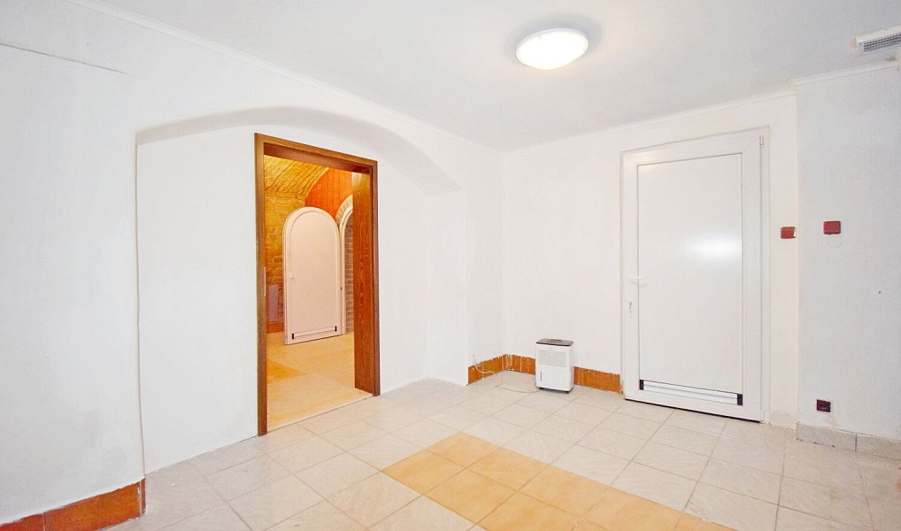 Pronájem komerčního prostoru, 70 m², Žižkov - Praha 3, Praha