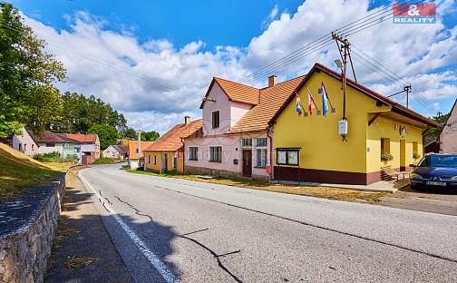 Prodej chaty/chalupy 452 m² s pozemkem 32 m², Újezdec, okres Prachatice