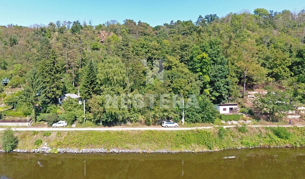 Prodej stavebního pozemku 696 m², Máslovice – náhled fotky 3