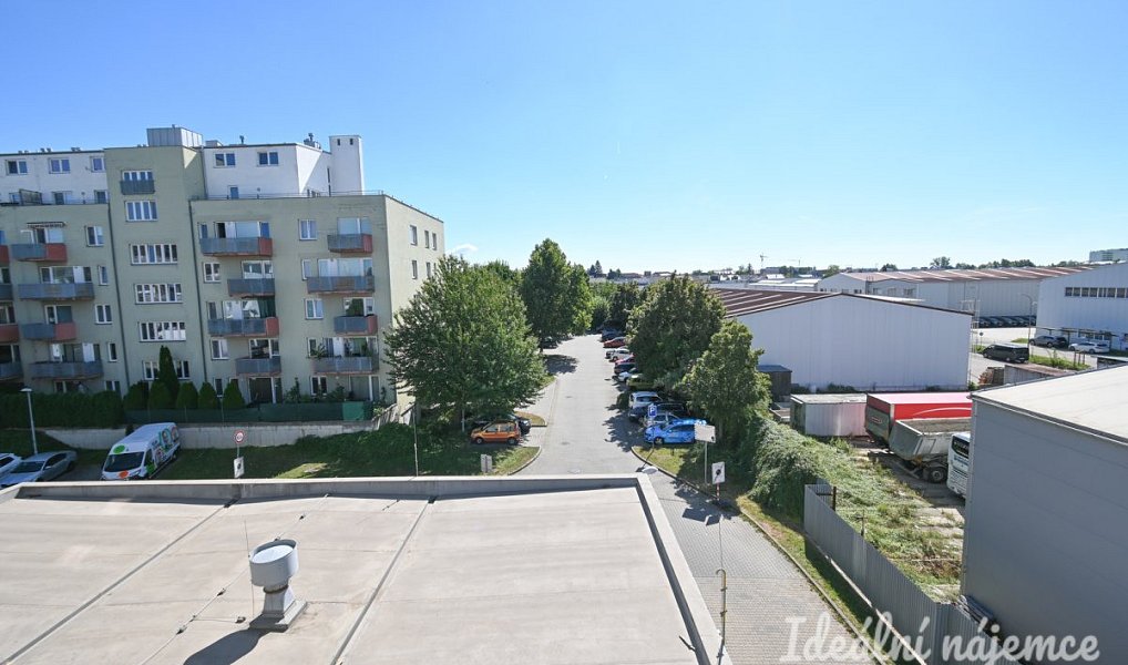 Pronájem bytu 2+kk 40 m², Brno – náhled fotky 13