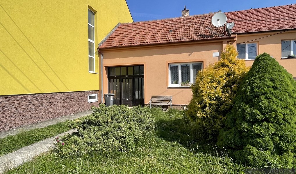 Prodej domu 86 m² s pozemkem 303 m², Bánov – fotka 1 z 13