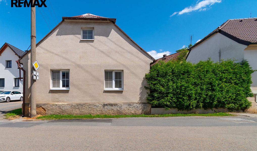Prodej domu 186 m² s pozemkem 390 m², Břasy – náhled fotky 33