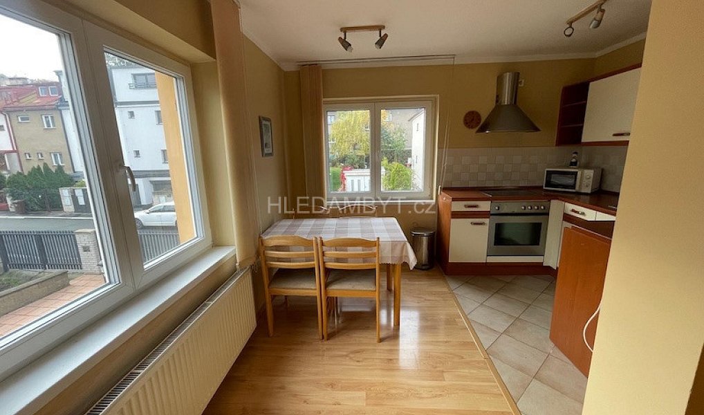 Pronájem bytu 2+kk 36 m², Praha – náhled fotky 4