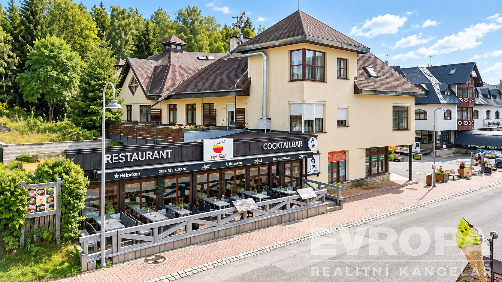 Prodej restaurace 528 m²