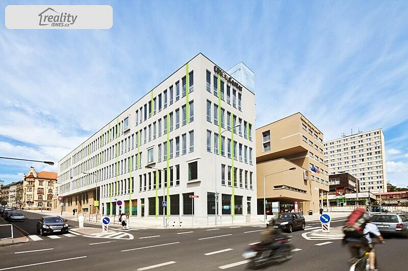 Pronájem kanceláře 210 m² — photo 3