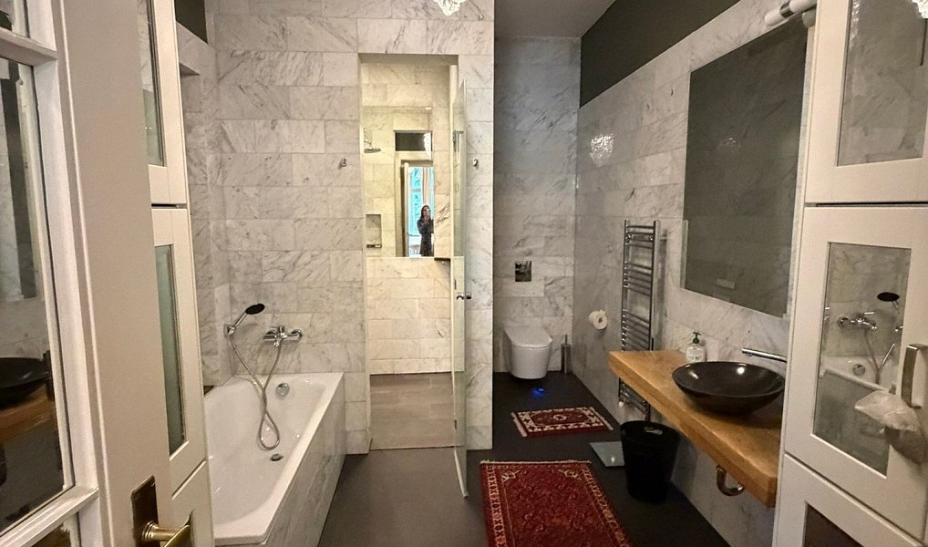 Pronájem bytu 4+kk 190 m², Praha – náhled fotky 12