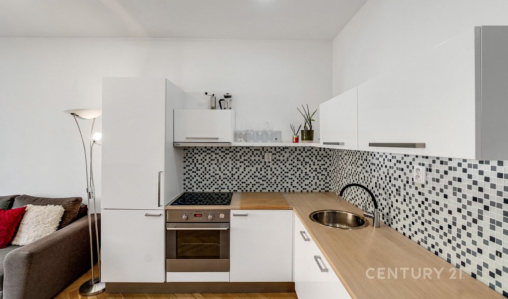 Prodej bytu 2+kk 45 m², Praha – náhled fotky 3