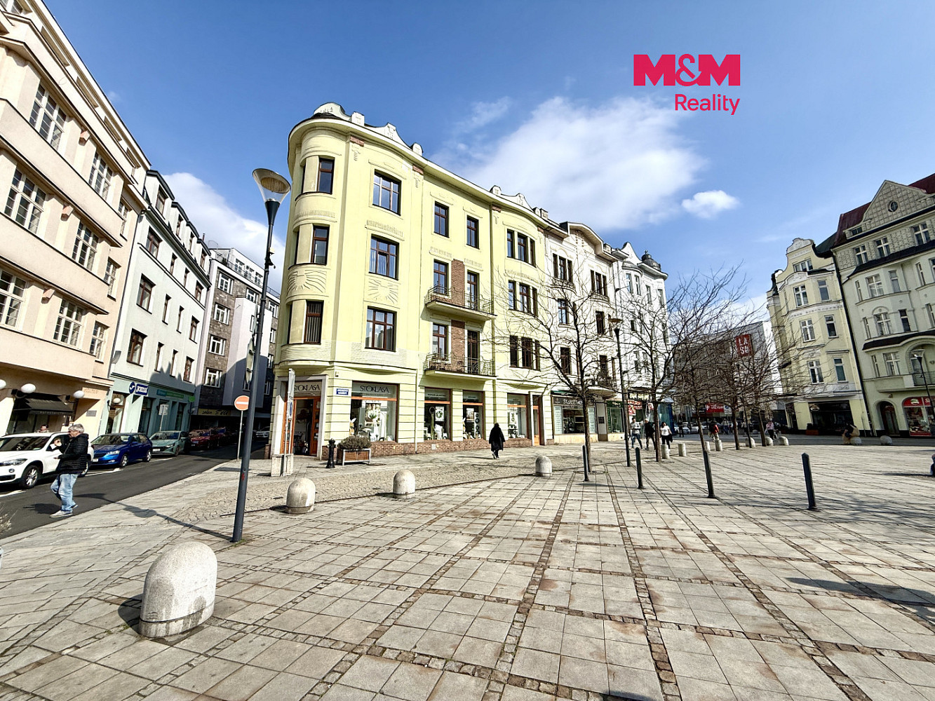 Pronájem kanceláře 275 m²