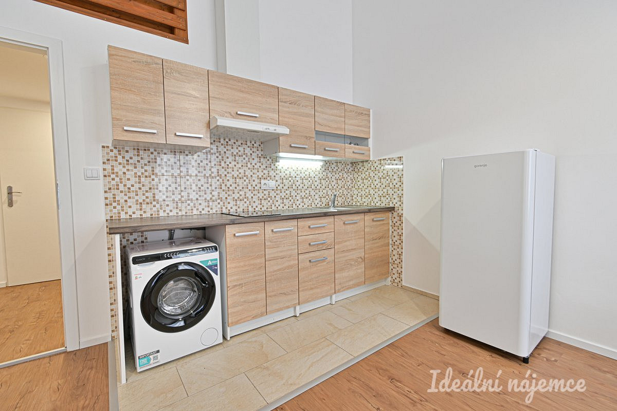 Pronájem bytu 1+kk 26 m² – fotografie 5
