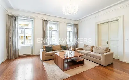 Pronájem bytu 4+1 154 m², Zborovská, Praha 5 - Malá Strana