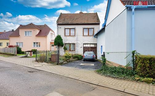 Prodej domu 110 m² s pozemkem 2 256 m², Popovice, okres Uherské Hradiště