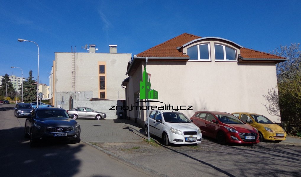 Prodej obchodních prostor 300 m², Znojmo – náhled fotky 14