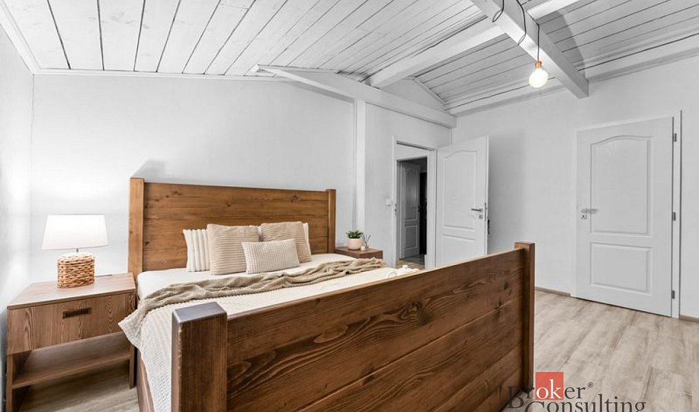 Prodej domu 650 m² s pozemkem 906 m², Strážné – náhled fotky 35