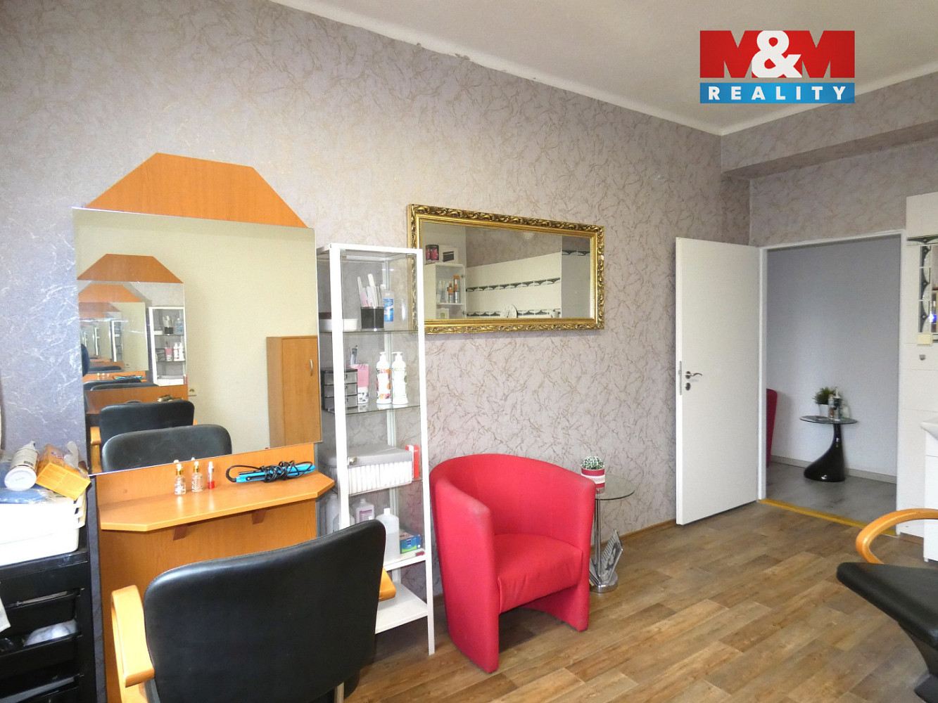 Pronájem obchodních prostor 50 m² – fotografie 4