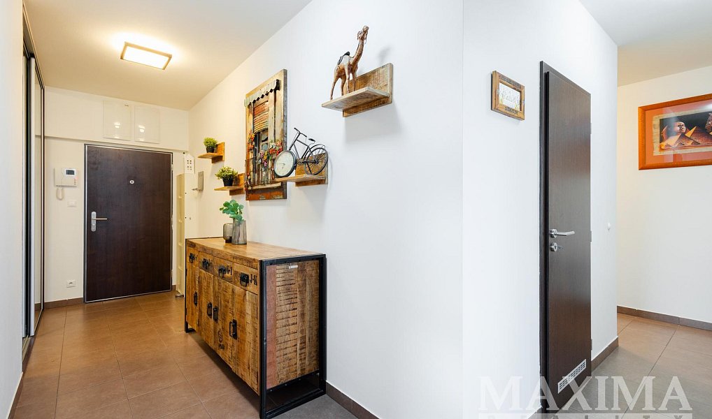 Prodej bytu 4+kk 189 m², Praha – náhled fotky 27