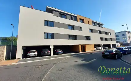 Pronájem bytu 2+kk 54 m², Antonína Petrofa, Hradec Králové - Nový Hradec Králové