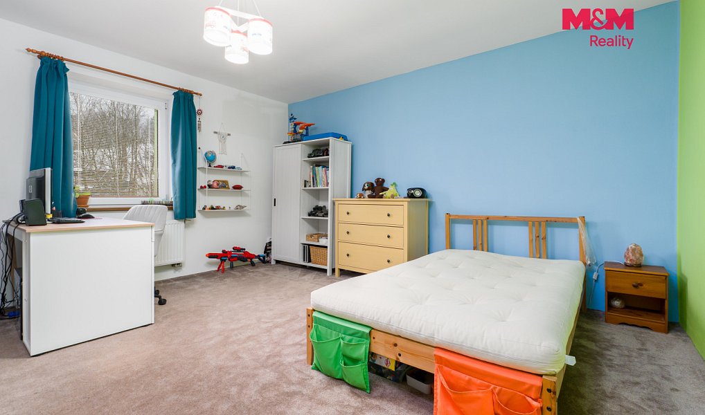 Prodej domu 149 m² s pozemkem 877 m², Hrob – náhled fotky 11