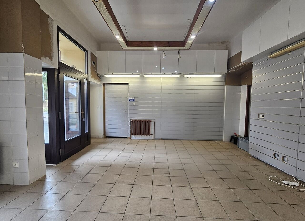 Pronájem obchodních prostor 67 m²