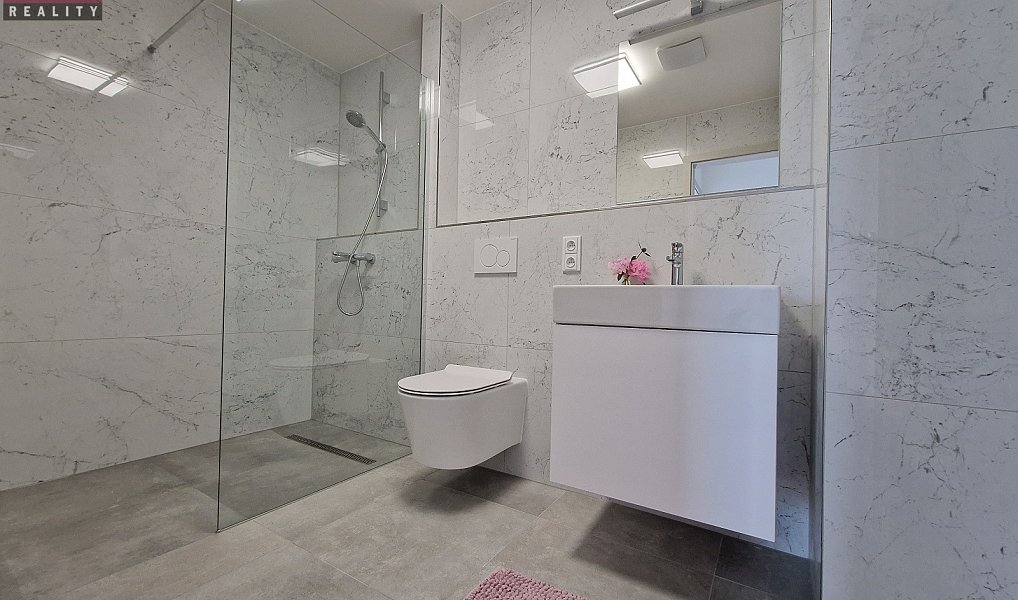 Pronájem bytu 4+kk 126 m², Olomouc – náhled fotky 8