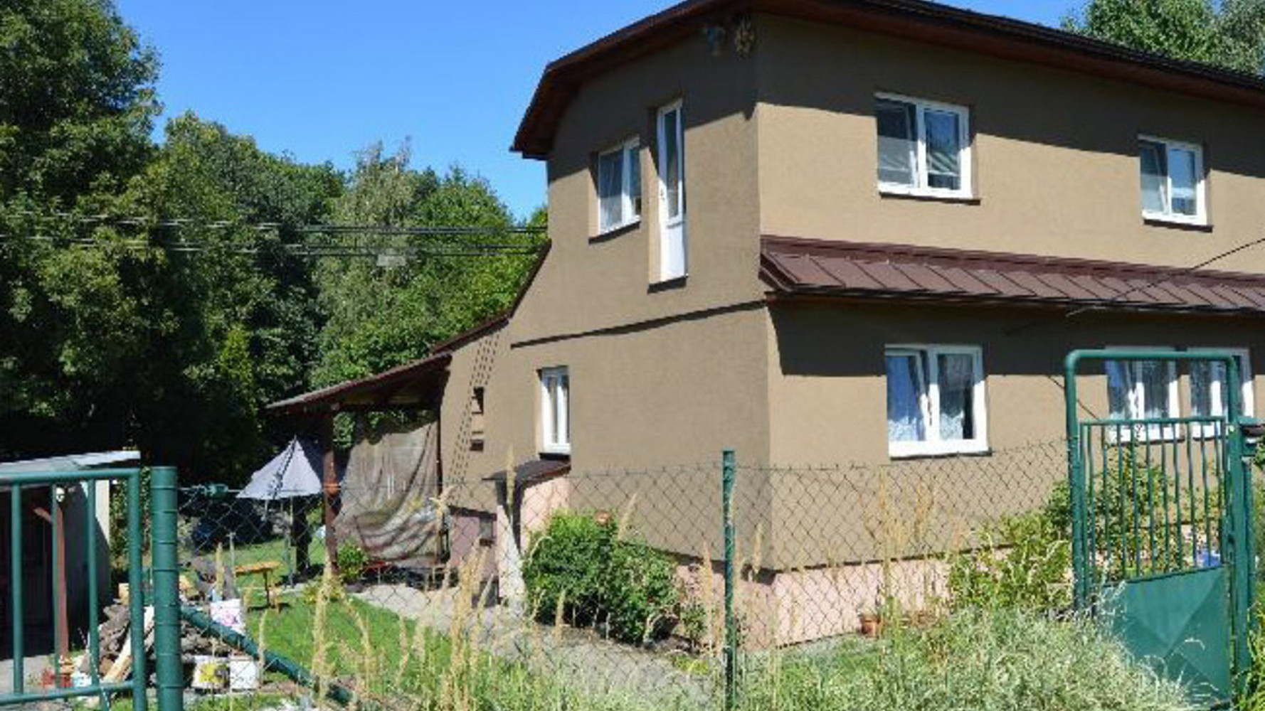 Dražba domu 100 m² s pozemkem 1 453 m²