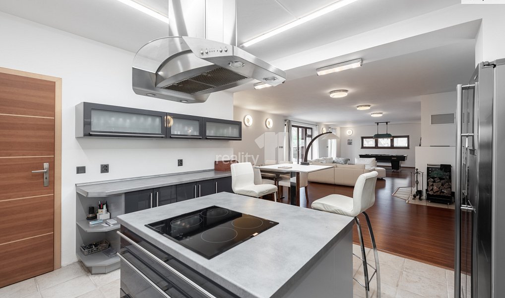 Prodej domu 432 m² s pozemkem 1 354 m², Praha – náhled fotky 15