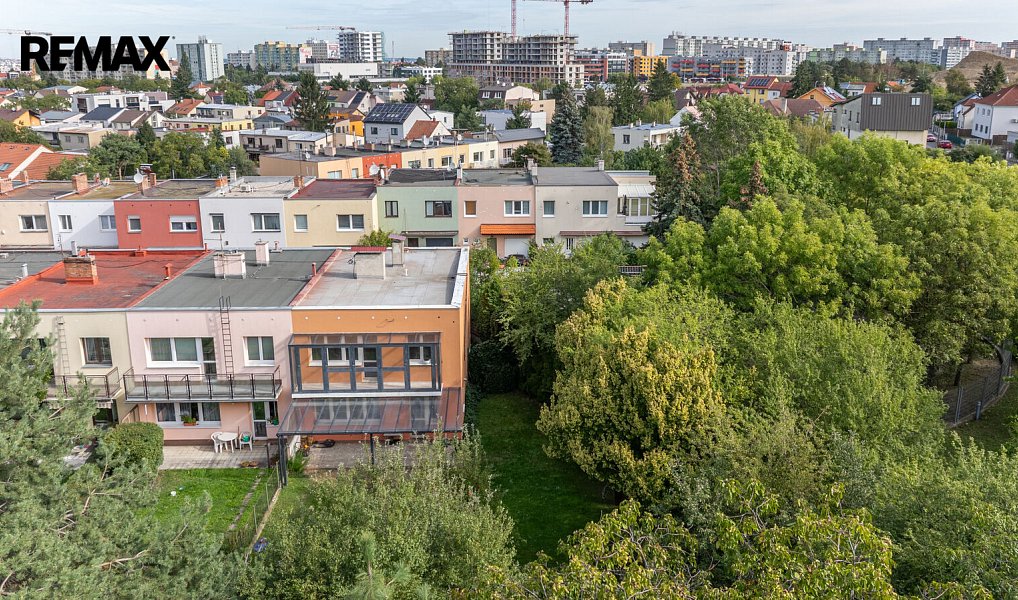 Pronájem domu 180 m² s pozemkem 473 m², Praha – náhled fotky 28