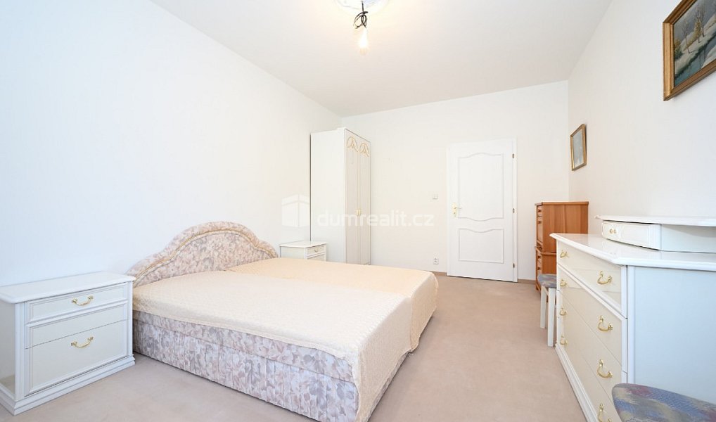 Prodej bytu 3+1 166 m², Praha – náhled fotky 16
