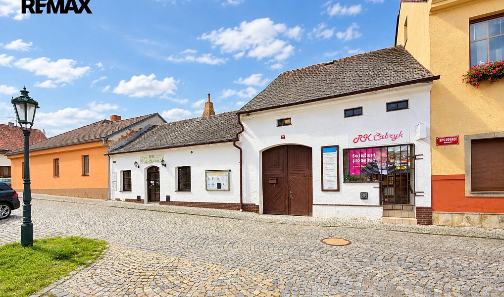Prodej domu 170 m² s pozemkem 606 m², Příbram – fotka 1 z 11