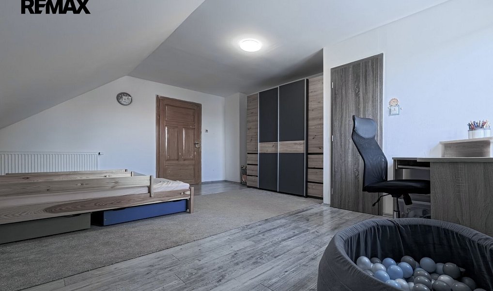 Prodej domu 252 m² s pozemkem 863 m², Krupka – náhled fotky 25