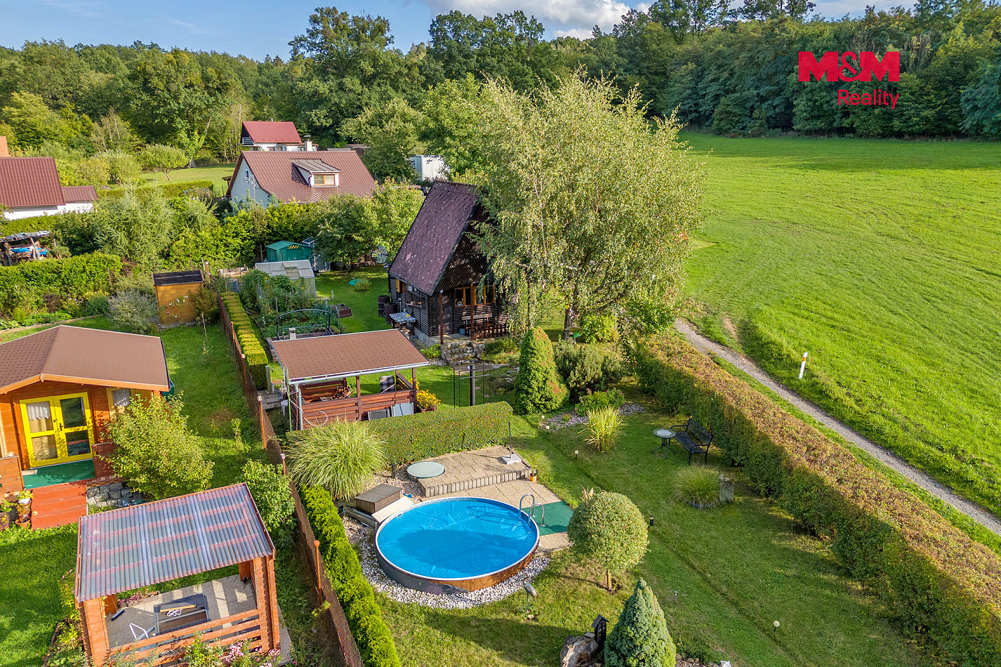 Prodej chaty/chalupy 38 m² s pozemkem 599 m² – fotografie 2