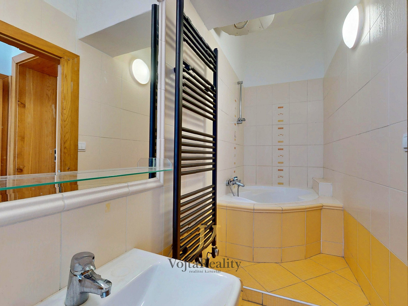 Pronájem bytu 3+kk 75 m² — photo 3