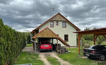 Prodej domu 140 m² s pozemkem 2 002 m², Znojmo