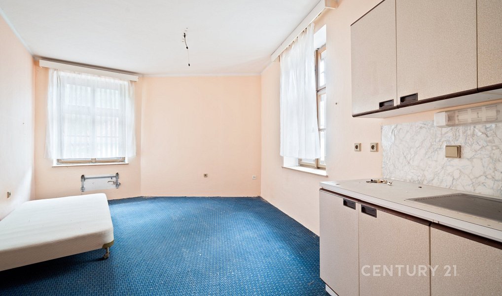 Prodej nájemního domu, činžáku 375 m², Vimperk – náhled fotky 2