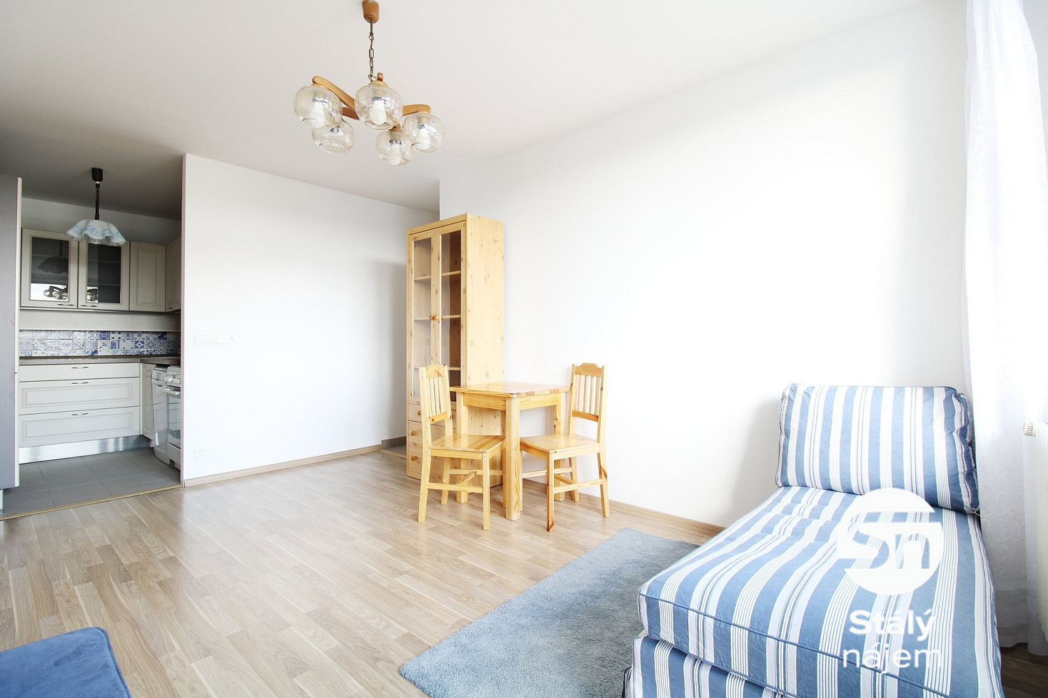 Pronájem bytu 2+kk 45 m² – fotografie 4
