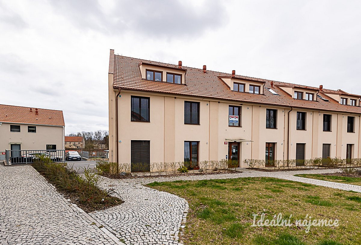 Pronájem bytu 3+kk 89 m² – pohled 4