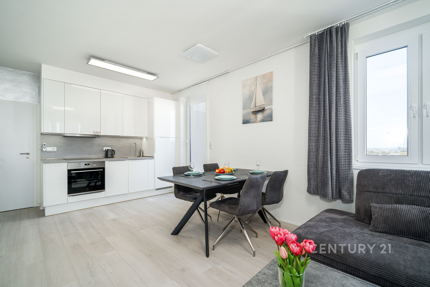 Prodej bytu 2+kk 81 m² – fotografie 2