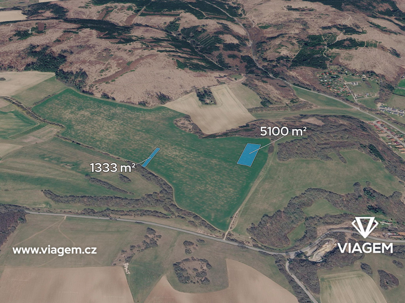 Prodej pole 1 072 m²